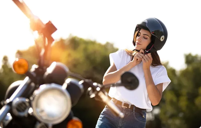 Learn to ride a motorcycle with safety gear